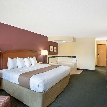 Americinn By Wyndham Kearney Exterior photo