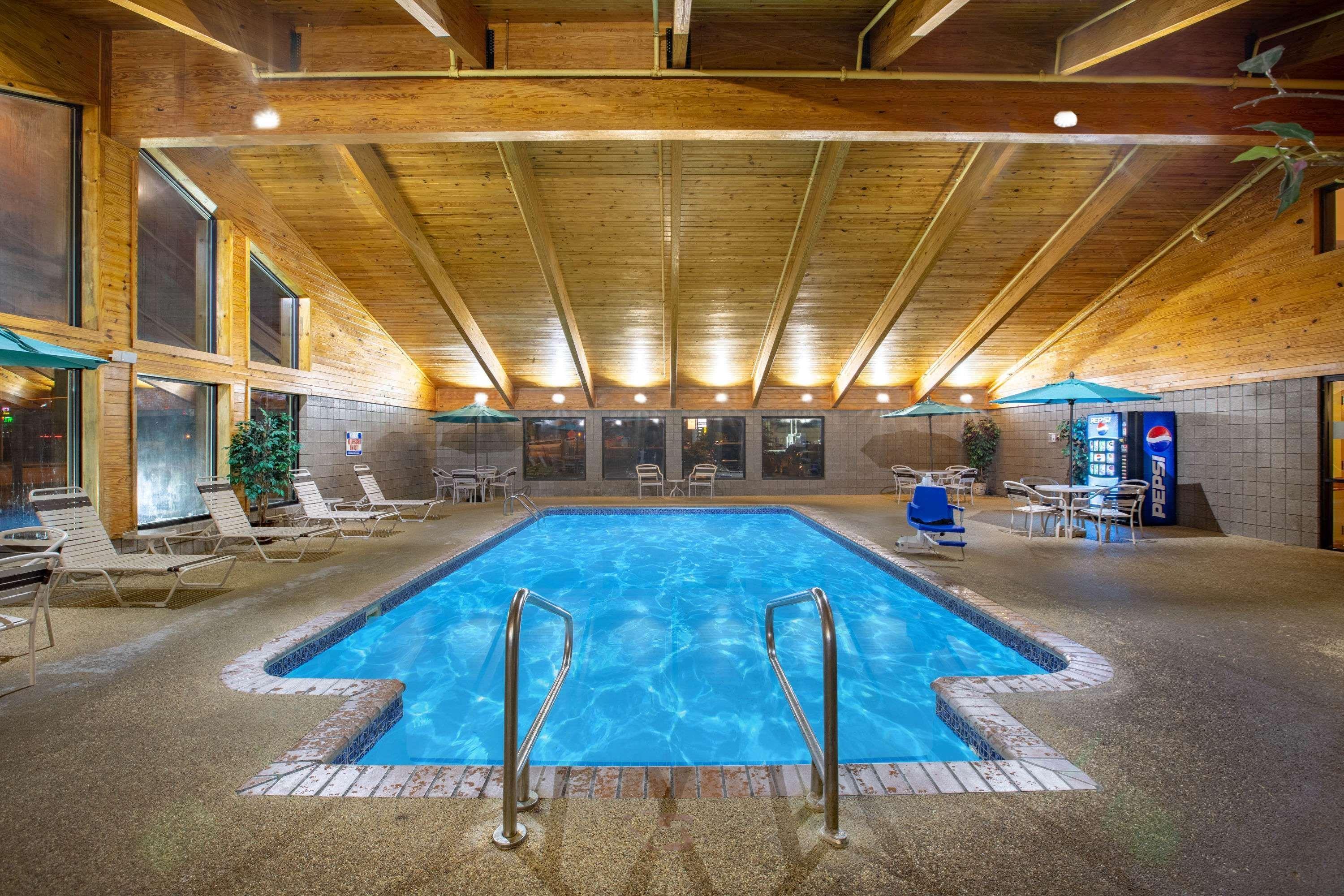 Americinn By Wyndham Kearney Exterior photo